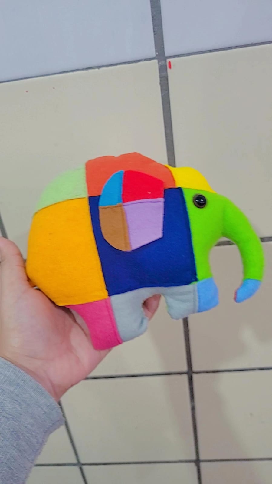 PROJETO DE LEITURA- MALETA VIAJANTE + SEQUÊNCIA DE ATIVIDADES ELMER, O ELEFANTE XADREZ - Imagem 7