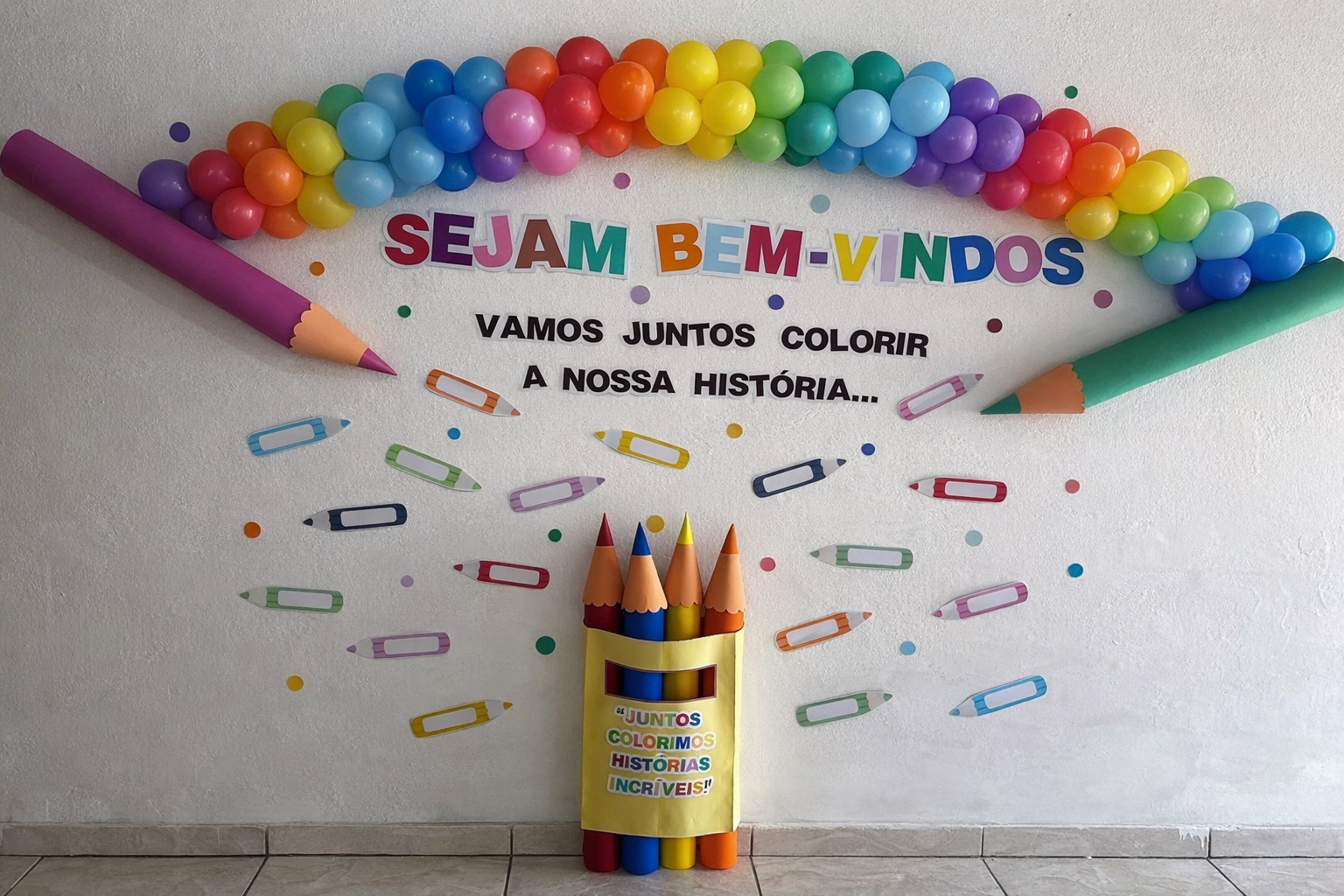 PAINEL VOLTA ÀS AULAS – JUNTOS COLORIMOS HISTÓRIAS INCRÍVEIS - Imagem 3